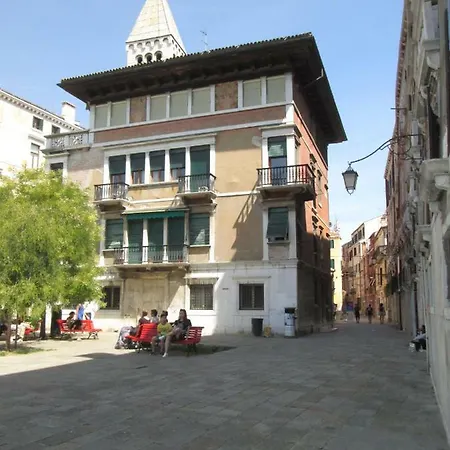 Sansamuele Lejlighed